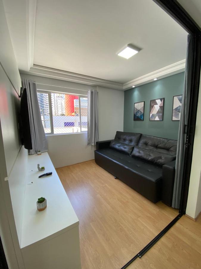 101- Lindo Apartamento Amplo E Decorado, 2 Quartos, Sala, Cozinha Completa, Mobiliario Moderno, Lavanderia , Excelente Localizacao No Bairro Bigorrilho กูรีตีบา ภายนอก รูปภาพ